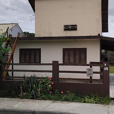 Casa Na Reserva Natural Do Surf Com Trilha Para Praia Terreno Compartilhado Florianópolis 外观 照片